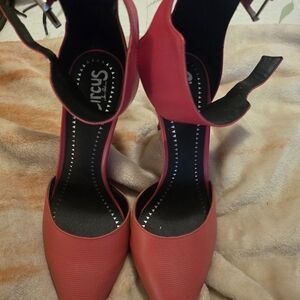 Circus by Sam Edelman Red Textured Pointed-Toe Ankle-Strap Heels